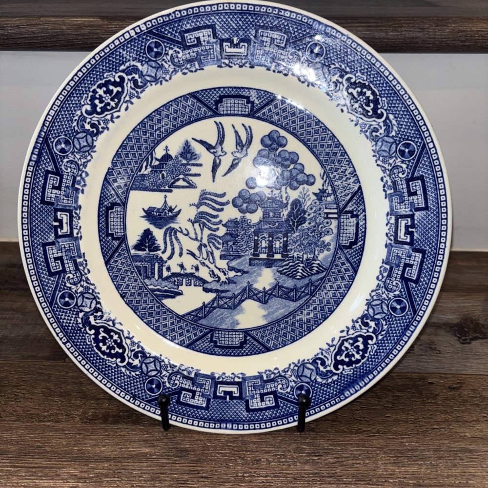 2 Homer Laughlin Blue Willow 9.25" Dinner Plates G47N6 USA